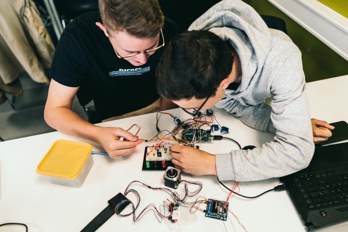 studenten thomas more met raspberry Pi